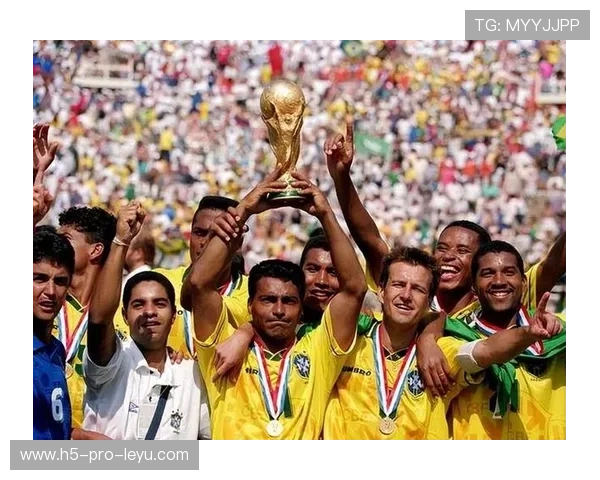 全球足球界将目光聚焦在冠军杯赛事上，世界足球赛的冠军杯叫什么